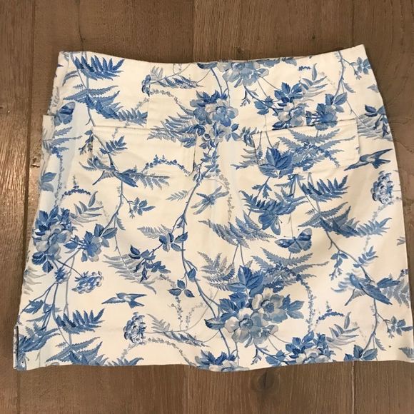 💜Host Pick💜Express Stretch Floral Skirt 💜 - Picture 3 of 3